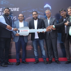 LeafyBus partners with Eicher to deploy 100 electric intercity sleeper buses