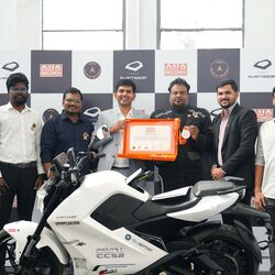 Raptee.HV T30 electric motorcycle during its 7,530 km All-India record ride completed in 19 days.