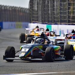 The inaugural Goa round of the Indian Racing Festival saw Raoul Hyman and Alister Yoong win Round 4 at the Manohar International Airport Street Circuit.