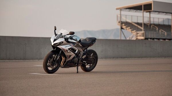 Triumph Daytona 660