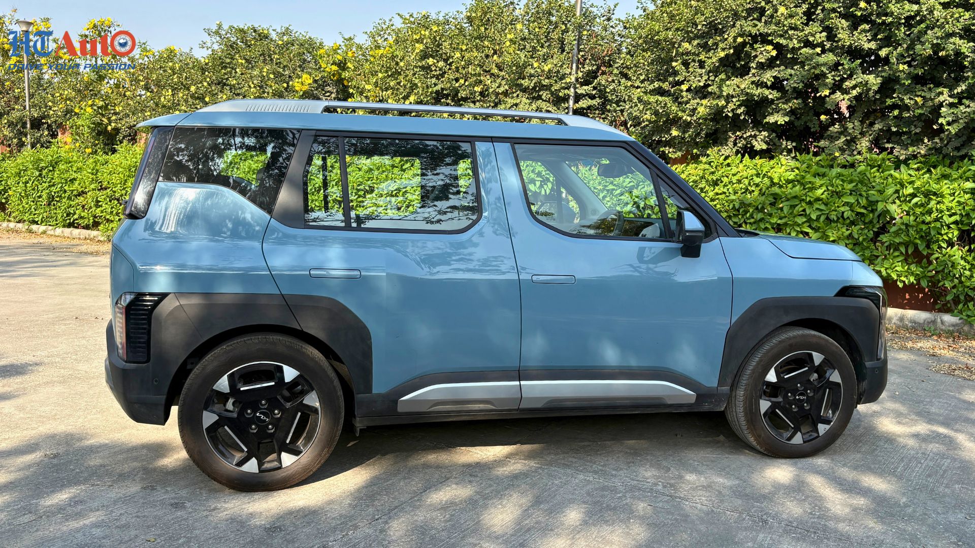 Kia Syros Side Profile