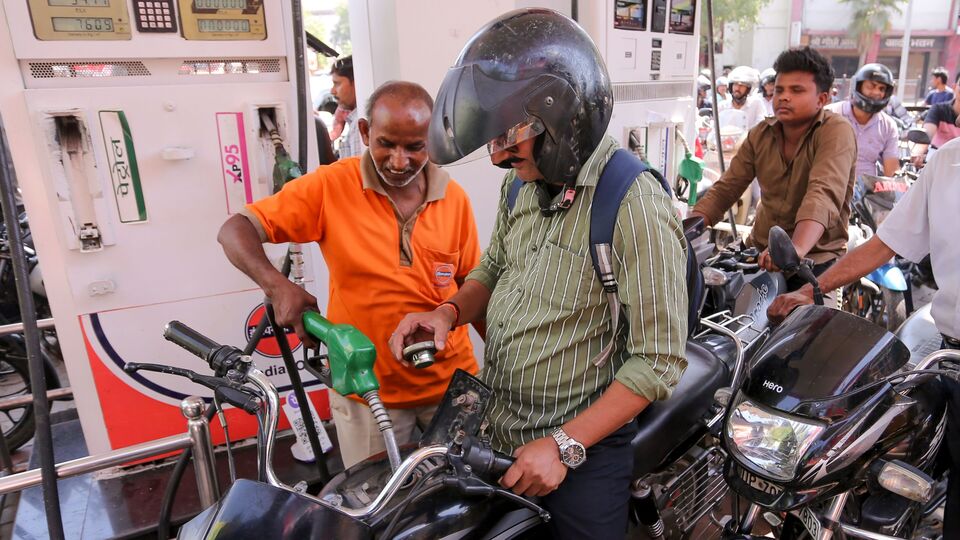 Fuel petrol filling