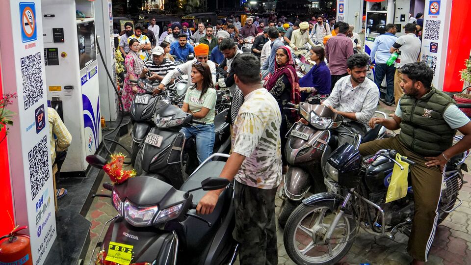petrol pump rush