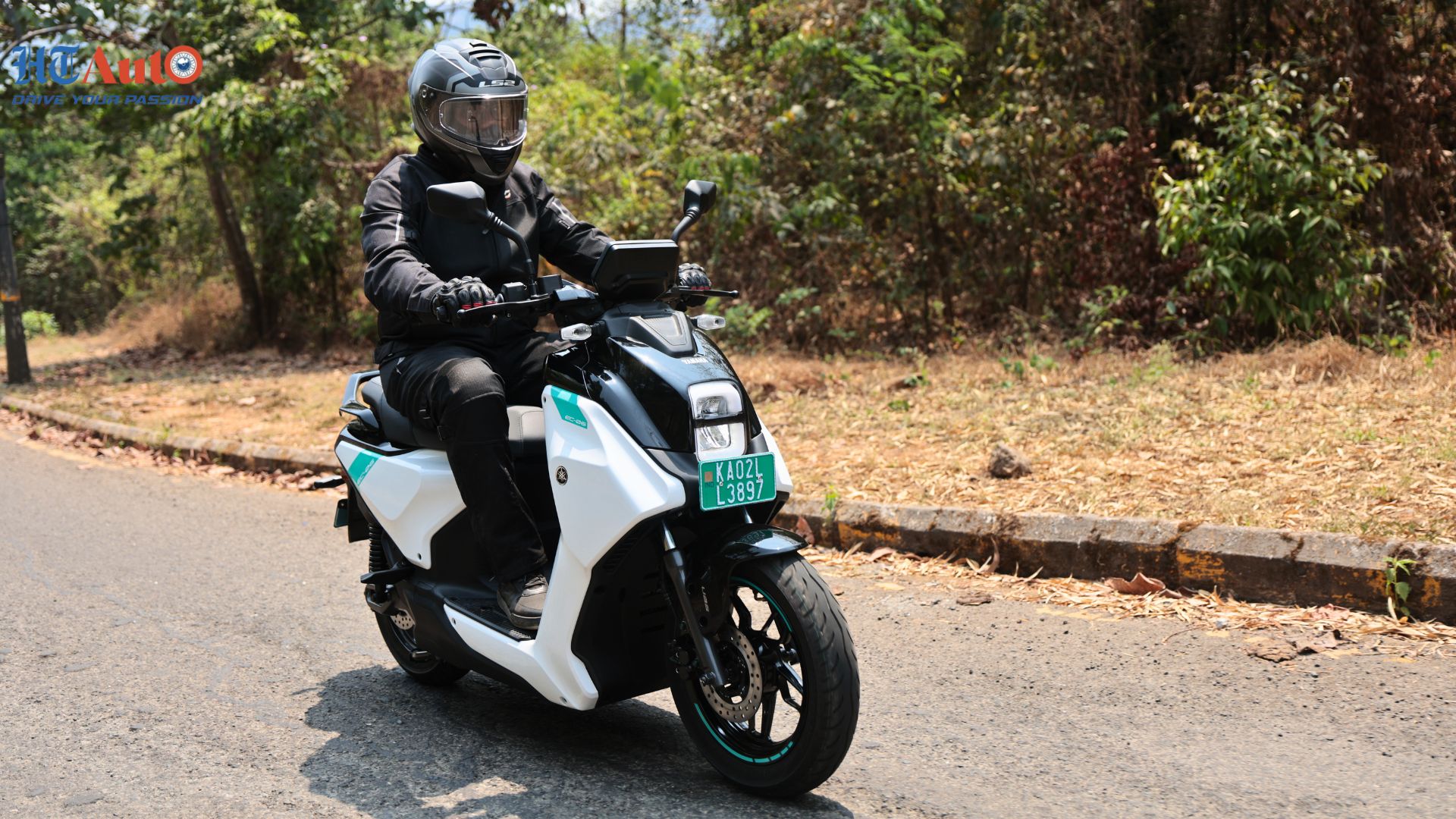 Yamaha EC 06