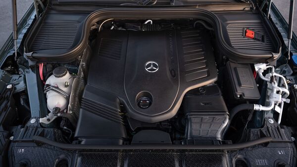 Mercedes GLS inline 6