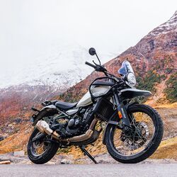 The Royal Enfield Himalayan 450 gets a liquid-cooled motor with 39.4 bhp and 40 Nm, paired with a 6-speed gearbox