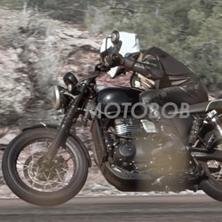 The upcoming Bonneville 400 appears undisguised, showcasing retro styling and revised suspension setup.