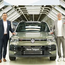 Volkswagen Taigun facelift with updated styling and connected lighting elements, now awaits official price announcement in India.