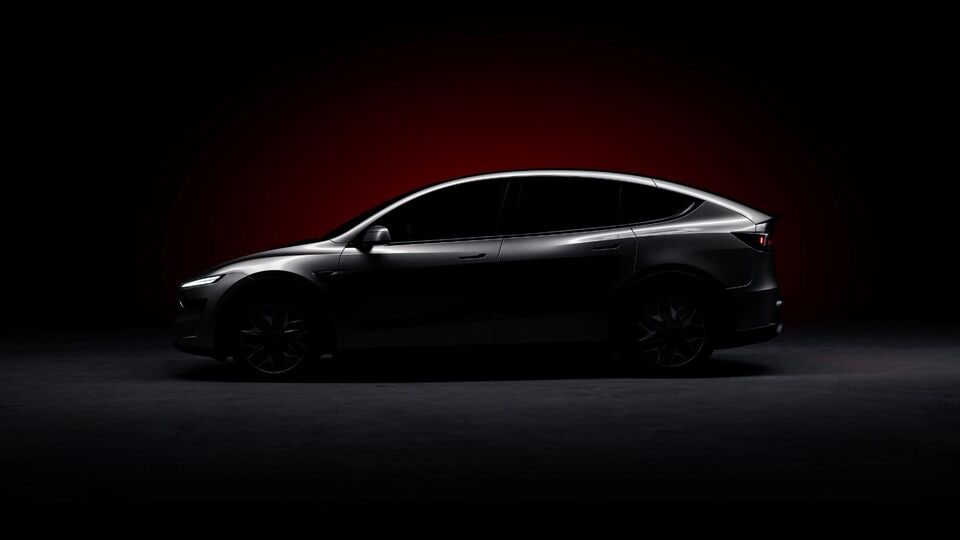 Tesla Model Y L