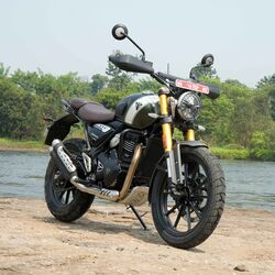 Here are the best touring-friendly 350cc bikes for long-distance riding in India.