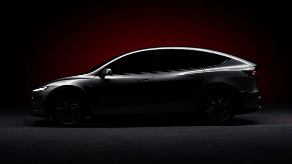Tesla Model Y L