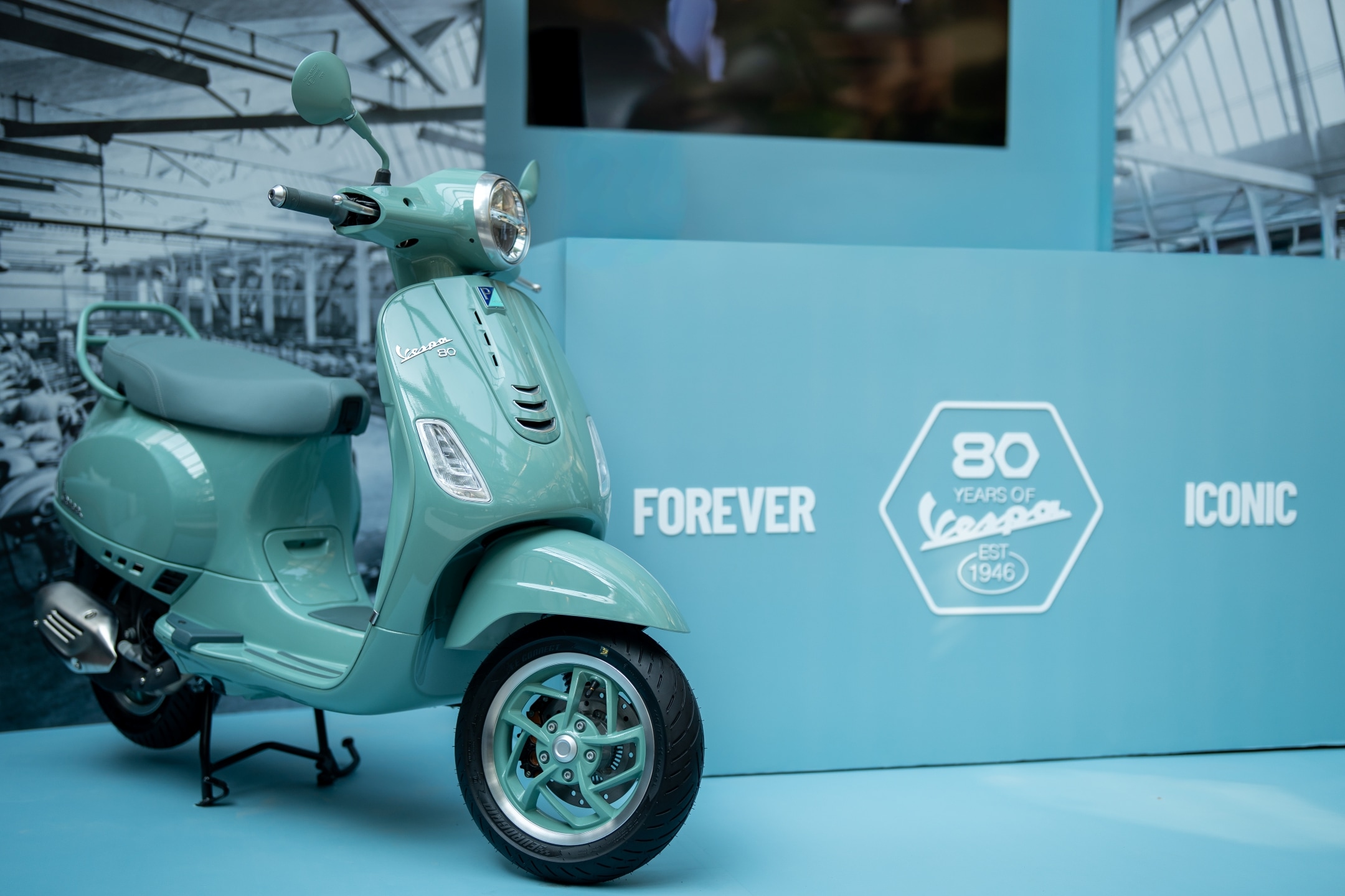Vespa Tech 80th series