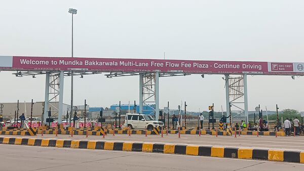 India gets its second barrier-free toll system at the Mundka-Bakkarwala toll plaza on UER-II