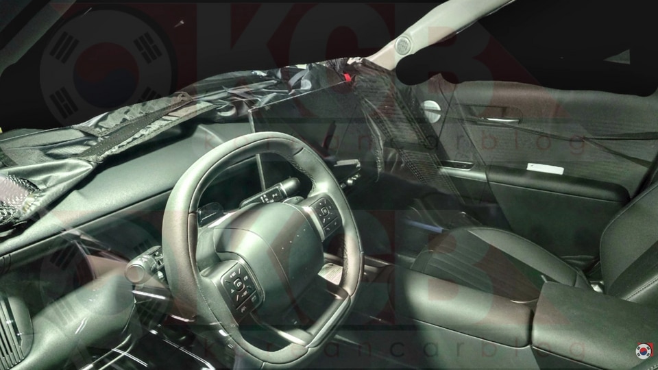 2027 Hyundai Tucson interior spy shot