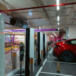 The government is developing the Unified Bharat e-Charge platform to simplify EV charging access, payments, and interoperability across India.