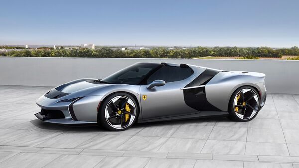 Ferrari HC25 One-Off blends bespoke styling with the F8 Spider’s mid-rear V8 hardware.