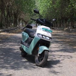 Ather Rizta is based on the same platform as the 450X, but it looks radically different. 