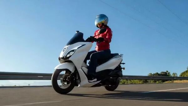 The Suzuki Burgman 150 looks more premium than the Burgman Street that is sold in India.