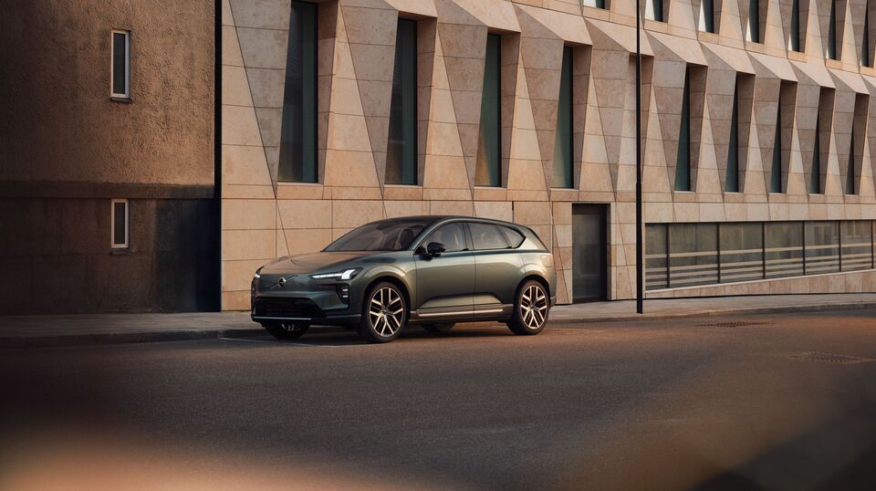 Volvo EX60