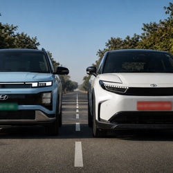 Toyota Urban Cruiser Ebella has a range of 543 km, whereas the Hyundai Creta Electric has a range of 510 km