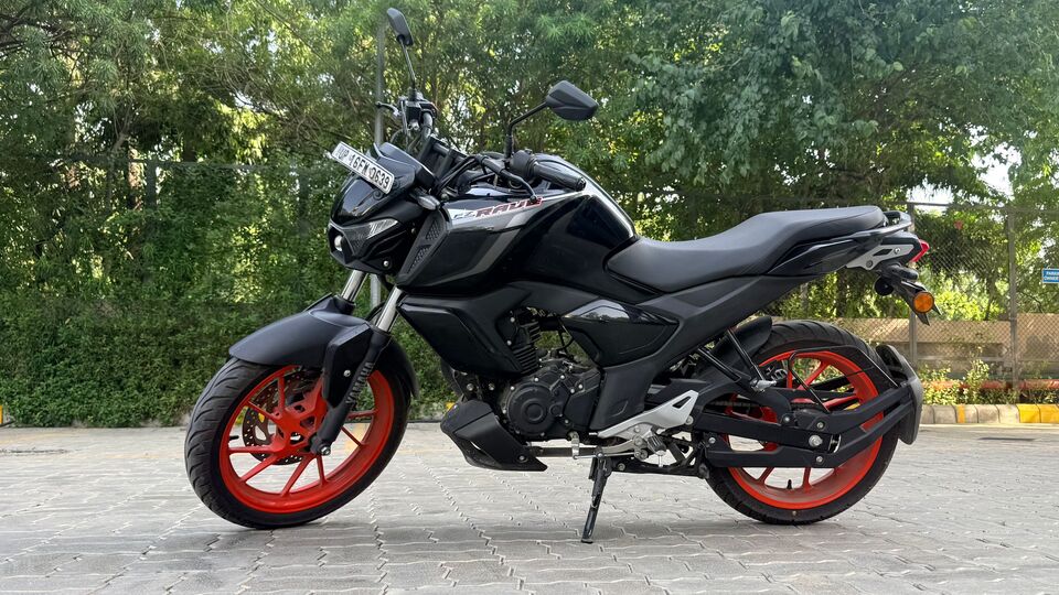 Yamaha FZ Rave