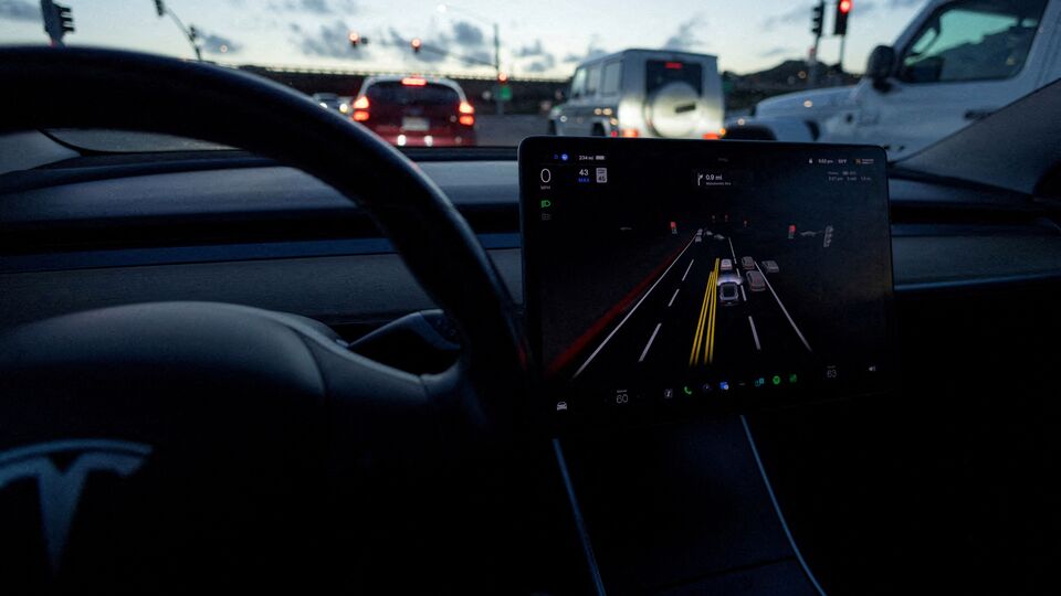 Tesla Model 3 Full self-driving