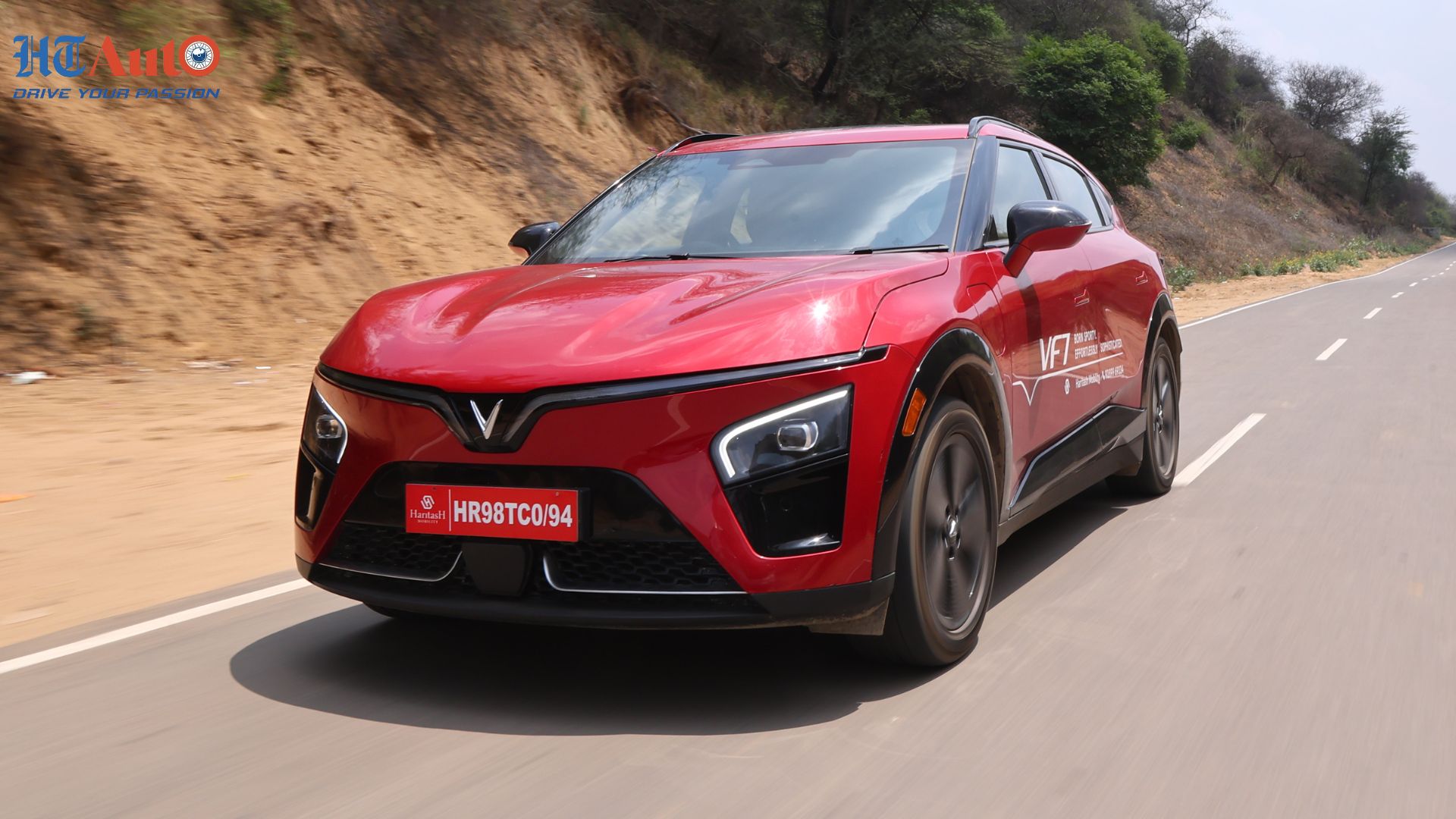 VinFast VF7