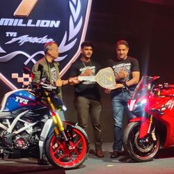 The TVS Apache RR 310 is powered by a 312.2cc, single-cylinder, liquid-cooled engine that produces up to 38 hp and 29 Nm of peak torque. 