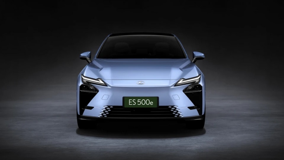 Lexus ES 500e