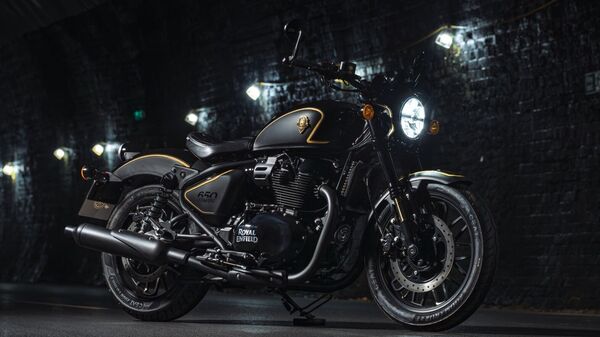 Royal Enfield Shotgun 650 x Rough Crafts 