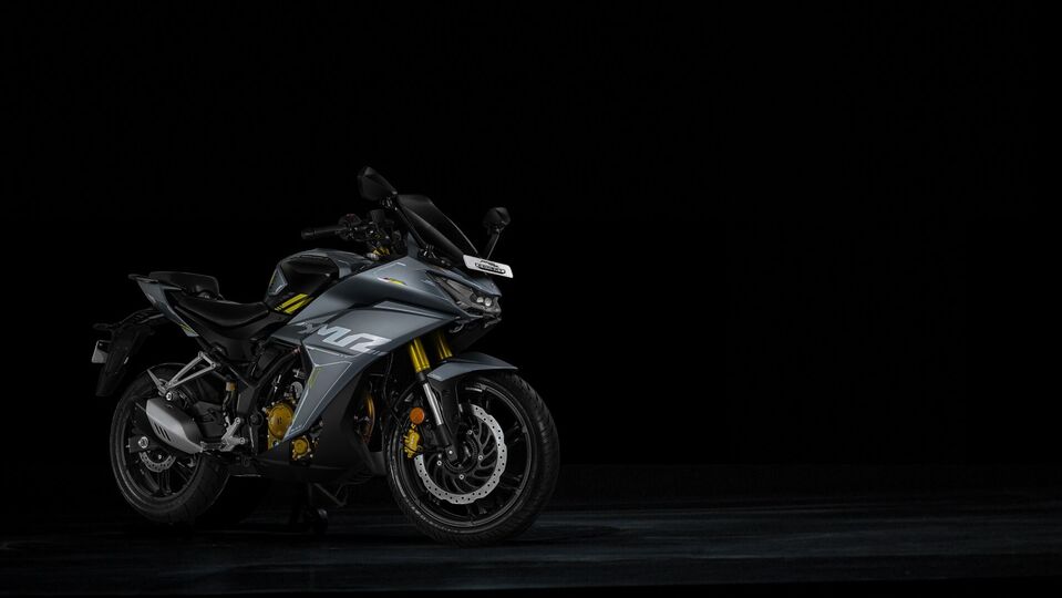 Hero Karizma XMR
