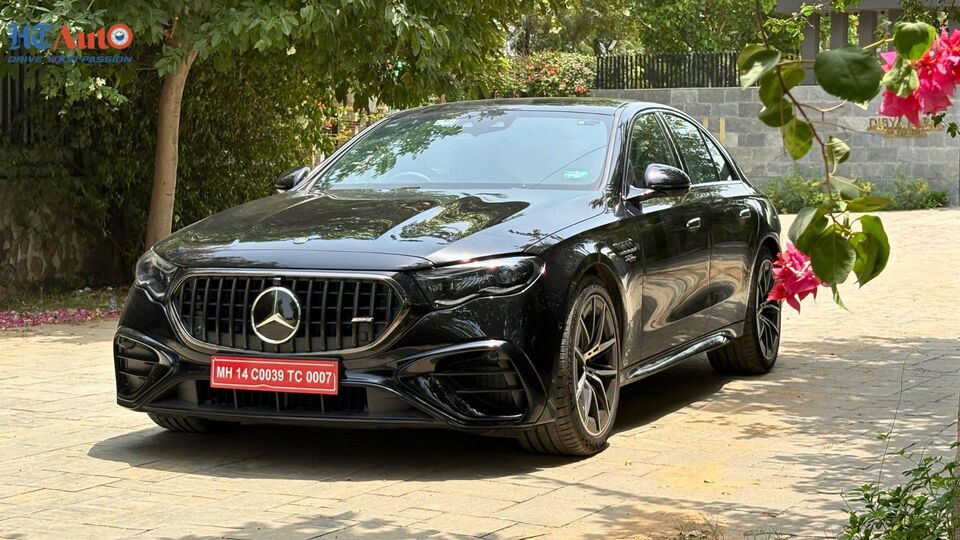 Mercedes-AMG E 53 Hybrid 4Matic+ Image