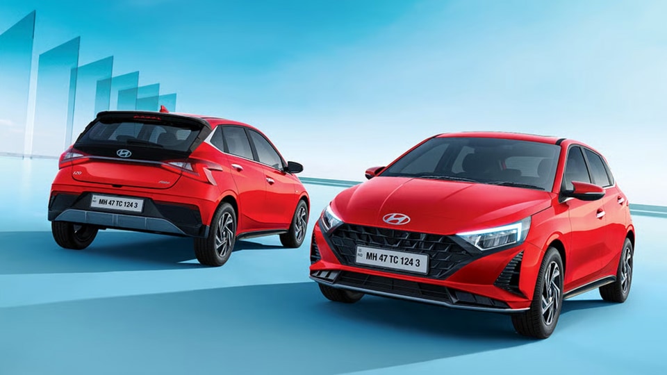 5 easy-to-drive hatchbacks to buy in India under <span class='webrupee'>₹</span>10 lakh for city traffic
