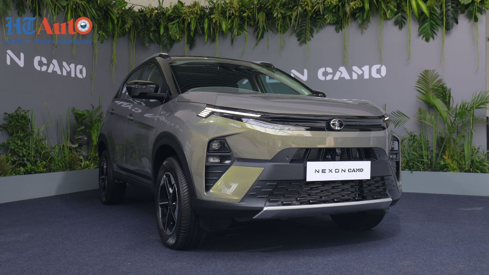 Tata Motors offers festive benefits of up to ₹ 2.25 lakh on ICE and EVs