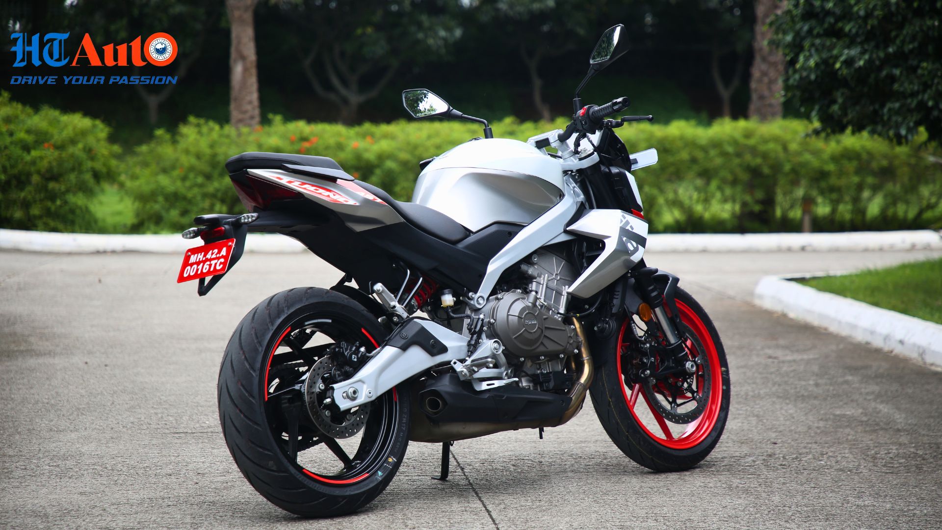 Aprilia Tuono 457 Specil Edition