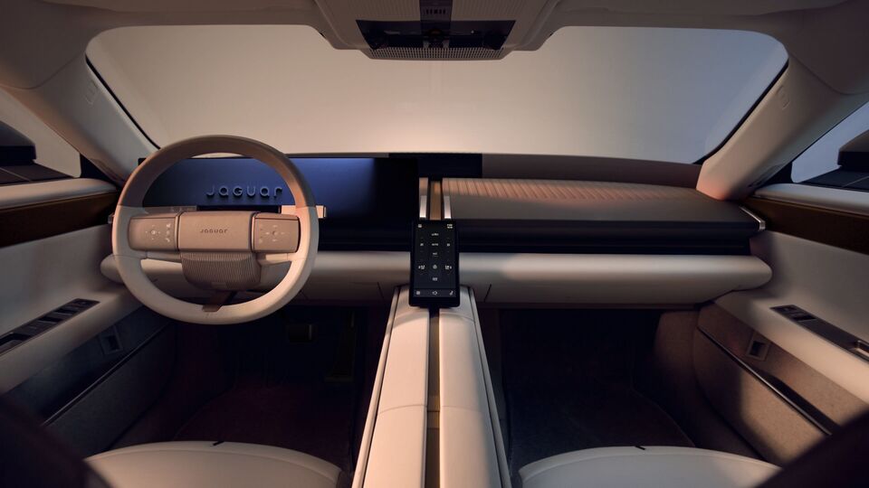Jaguar type 01 interior