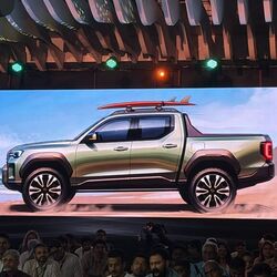 Mahindra Lifestyler takes the Scorpio N’s rugged DNA into a larger lifestyle pickup format with a dedicated cargo bed.