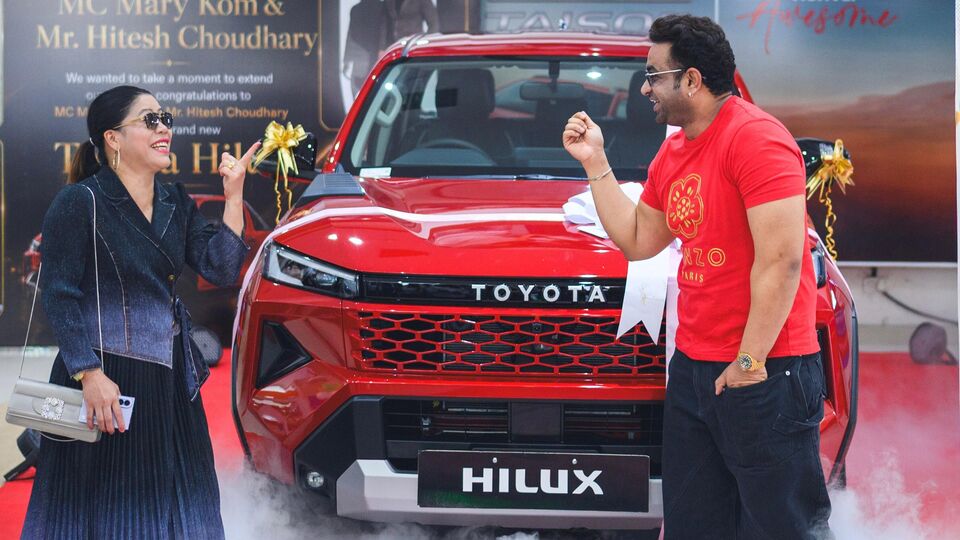 Olympic medallist M.C. Mary Kom takes delivery of Toyota's ninth-generation Hilux in Delhi NCR; handover on Independence Day marks association with brand