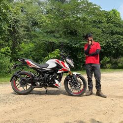 Cosmetically, the Pulsar N160 SS looks very similar to the N160.