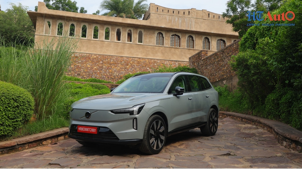 Volvo EX90