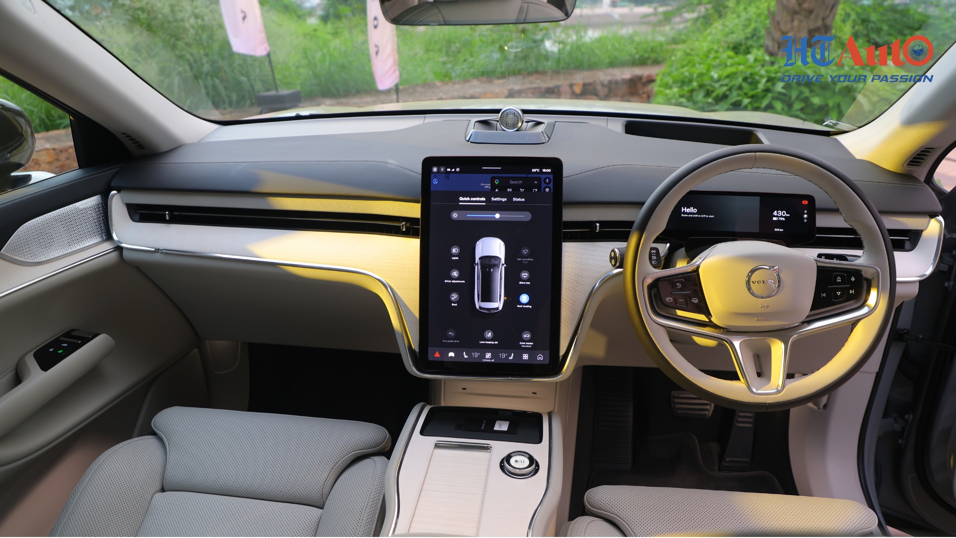 Volvo EX90 dashboard