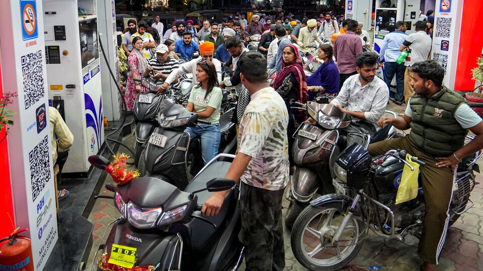 petrol pump rush