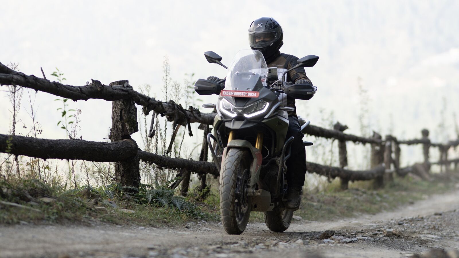 TVS Apache RTX 300 launched in Italy with two variants, prices start at EUR 4,890