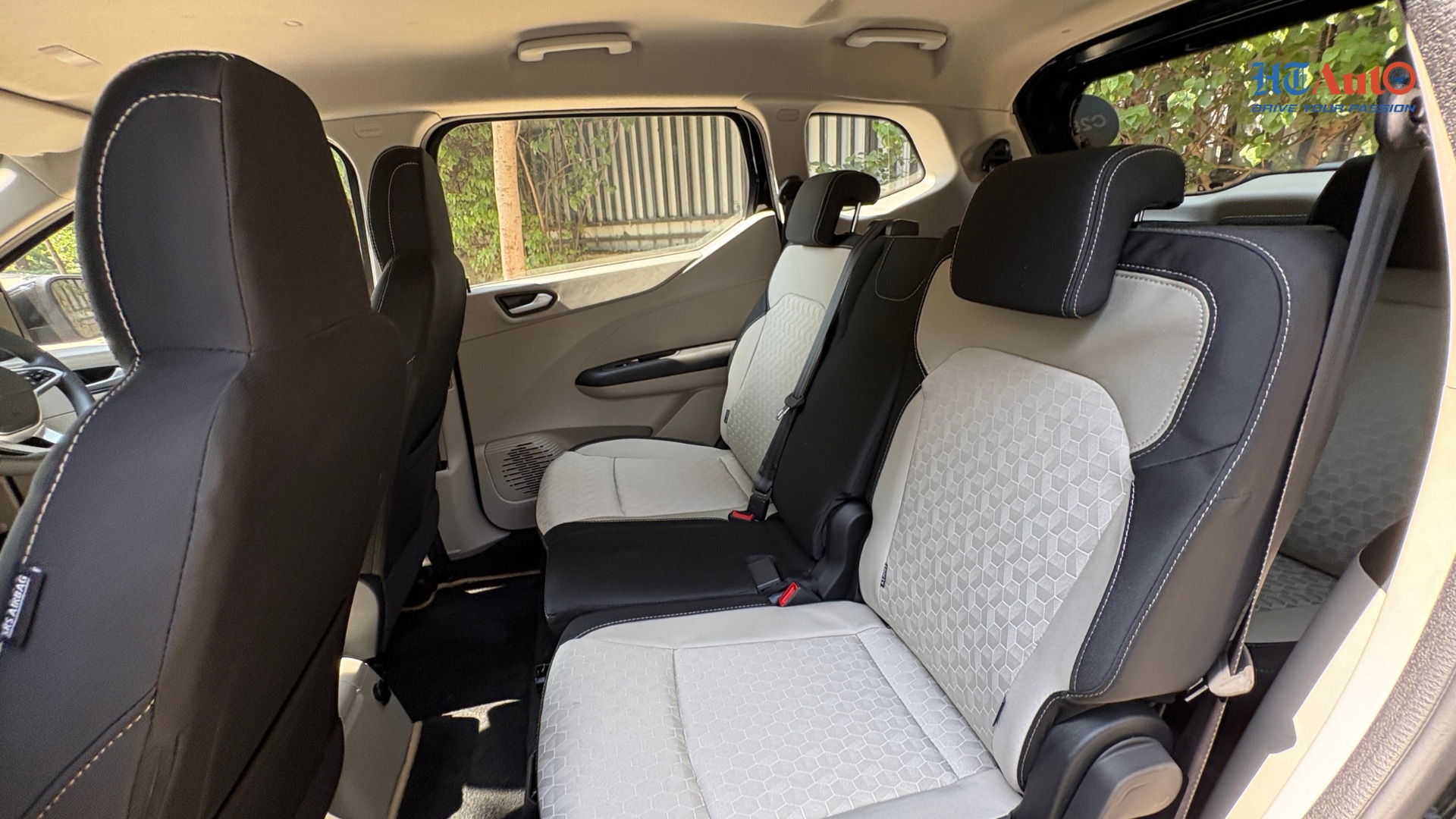 Renault Triber Turbo 3 rows