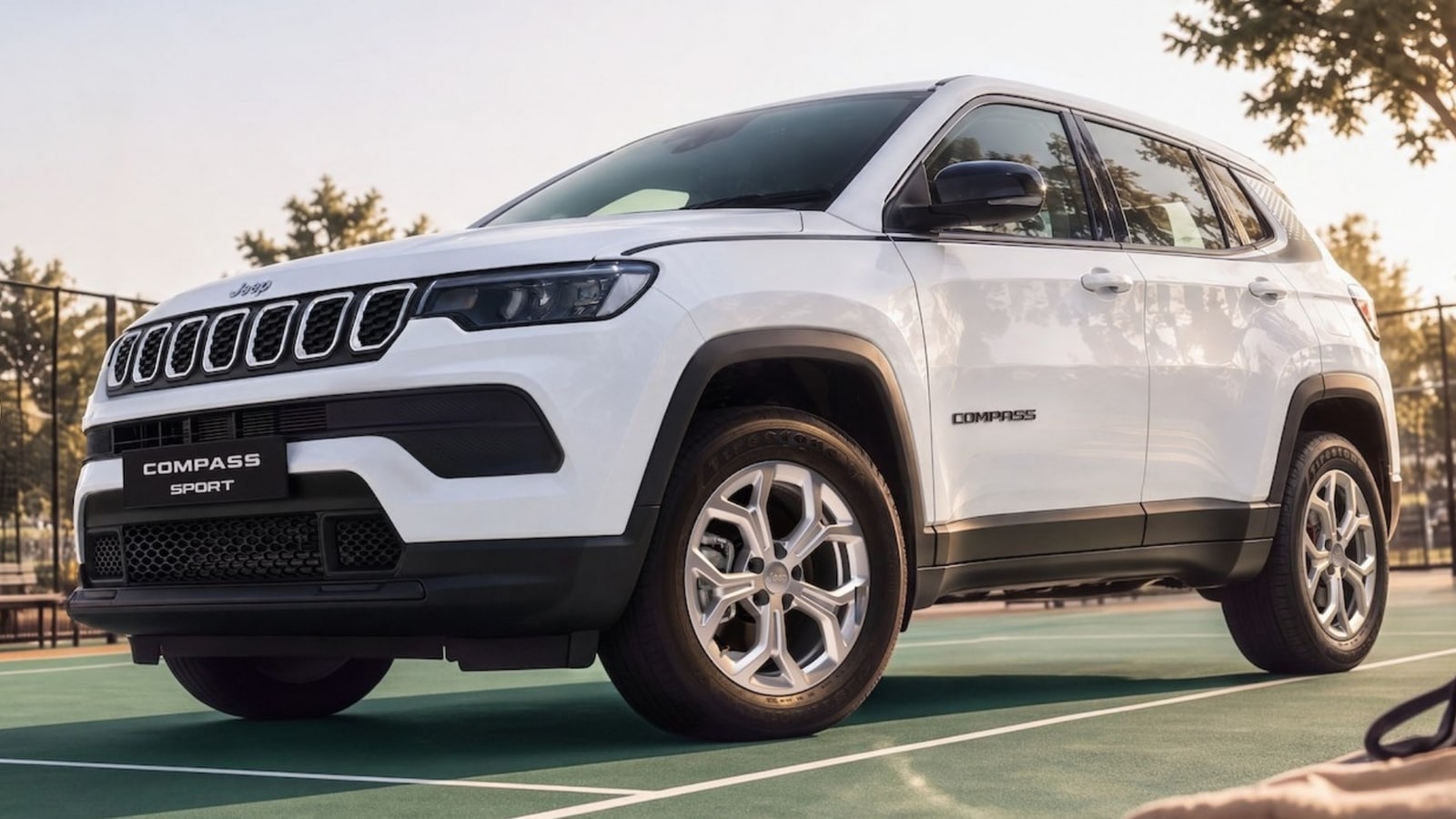 Jeep Compass base variant gets 9-speed AT; Priced at ₹ 21.99 lakh
