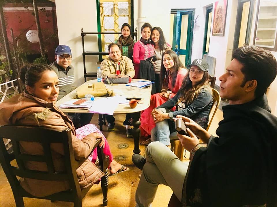 ভূমি কন্যার শ্যুটিং সেটে অনির্বাণ ভট্টাচার্য, সোহিনি সরকারদের সঙ্গে রূপাঞ্জনা (সৌজন্য-ফেসবুক) ভূমি কন্যার শ্যুটিং সেটে অনির্বাণ ভট্টাচার্য, সোহিনি সরকারদের সঙ্গে রূপাঞ্জনা (সৌজন্য-ফেসবুক)