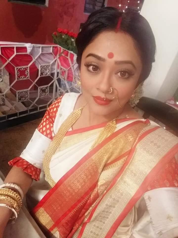 ভূমিকন্যার সেটে রূপাঞ্জনা (সৌজন্যে- অভিনেত্রীর ফেসবুক) ভূমিকন্যার সেটে রূপাঞ্জনা (সৌজন্যে- অভিনেত্রীর ফেসবুক)
