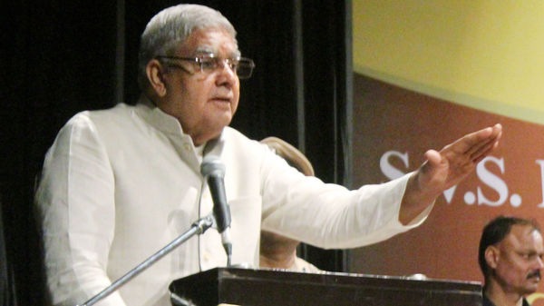পশ্চিমবঙ্গের রাজ্যপাল জগদীপ ধনখড় পশ্চিমবঙ্গের রাজ্যপাল জগদীপ ধনখড়