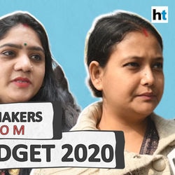 নিজেদের প্রত্যাশার কথা জানালেন গৃহিনীরা (ছবি সৌজন্য হিন্দুস্তান টাইমস) নিজেদের প্রত্যাশার কথা জানালেন গৃহিনীরা (ছবি সৌজন্য হিন্দুস্তান টাইমস)