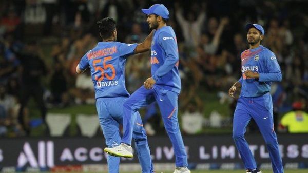 ৫-০ সিরিজ জিতল বিরাট বাহিনী (সৌজন্যে-বিসিসিআই) ৫-০ সিরিজ জিতল বিরাট বাহিনী (সৌজন্যে-বিসিসিআই)